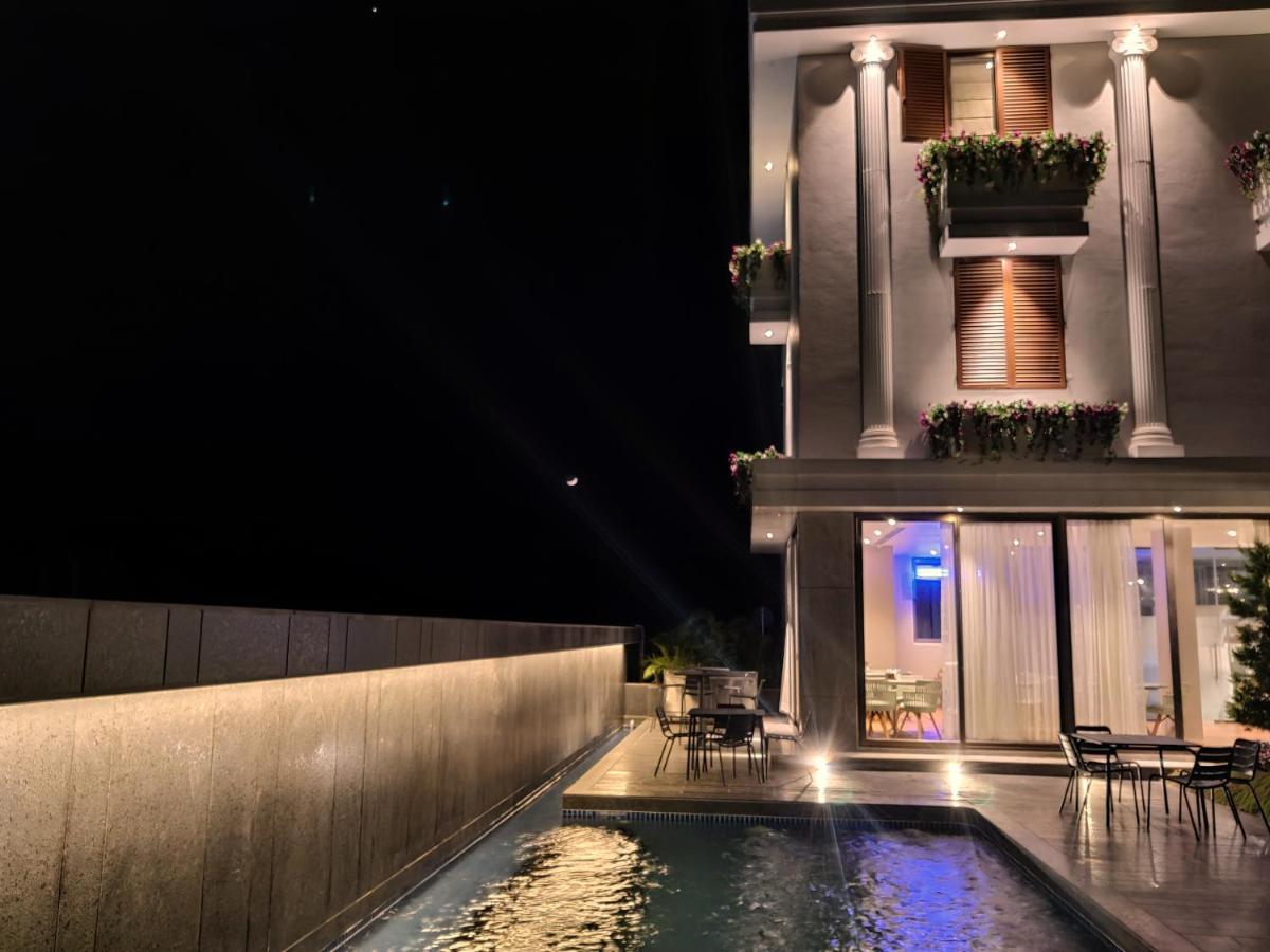 Leela Resort, The Exotic Boutique Hotel - Pure Veg Mahabaleshwar Luaran gambar