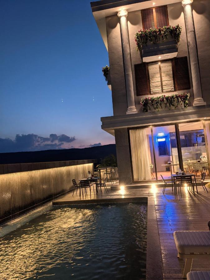 Leela Resort, The Exotic Boutique Hotel - Pure Veg Mahabaleshwar Luaran gambar