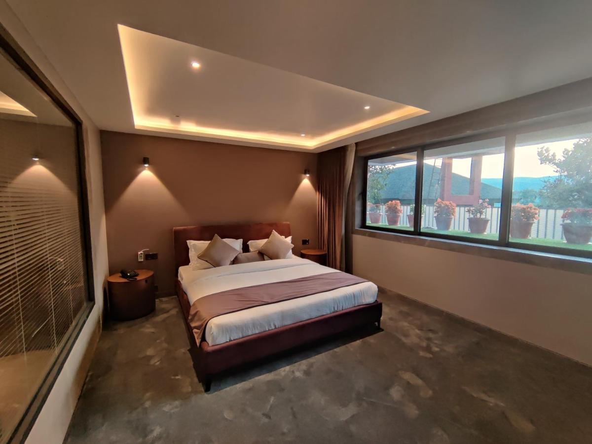 Leela Resort, The Exotic Boutique Hotel - Pure Veg Mahabaleshwar Bilik gambar