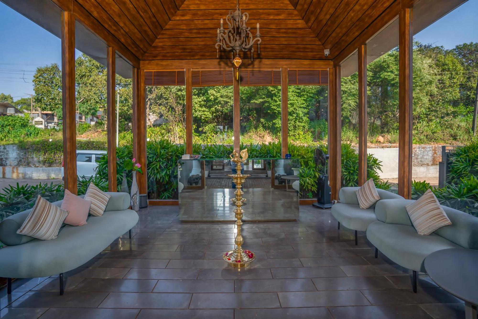 Leela Resort, The Exotic Boutique Hotel - Pure Veg Mahabaleshwar Luaran gambar