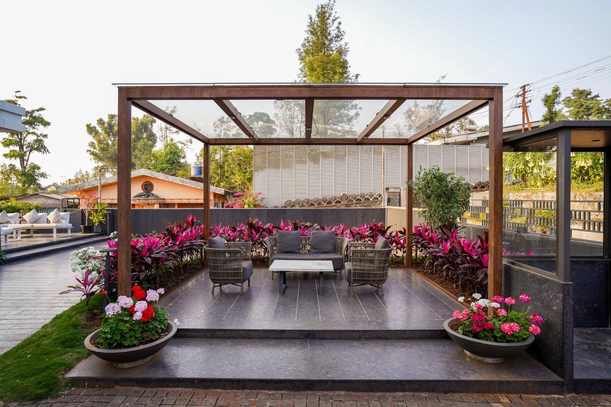 Leela Resort, The Exotic Boutique Hotel - Pure Veg Mahabaleshwar Luaran gambar